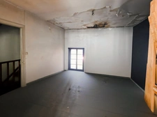 Maison mitoyenne à rénover – Idéal investisseur – 3 étages et sous-sol (39)