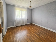 Maison indépendante 91 m² avec sous-sol complet et dépendance sur 650 m² à Montmorot (39)