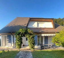 Maison d’architecte atypique avec vue exceptionnelle – 5 chambres – Lons-le-Saunier