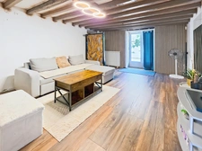 Maison en pierre rénovée avec dépendances –  Terrain de 2 200 m²