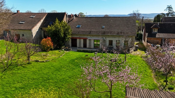 Maison en pierre-5 pièces – 169 m² – Terrain 2 452 m² SAVIGNY EN REVERMONT (71)