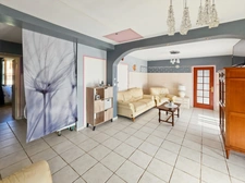 EXCLUSIVITÉ – Maison familiale de 156 m² avec terrain arboré de 1500 m² à SAINT AMOUR (39)