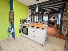 Maison familiale de 13 pièces 211 m² dont un appartement indépendant de 68 m² – Sur les hauteurs de Perrigny, proche de Lons-le-Saunier
