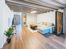 Maison en pierre rénovée avec dépendances –  Terrain de 2 200 m²