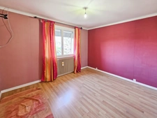 Montmorot – Grande maison de 198 m², 5 chambres sur 1 946 m² de terrain