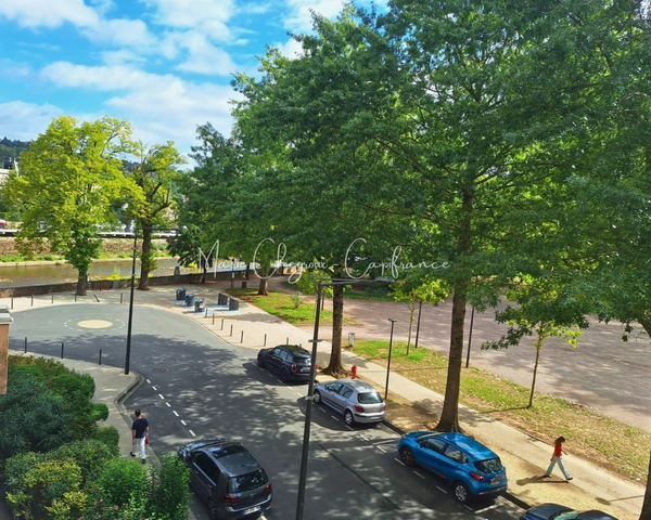 T2 AVEC BALCON, VUE DÉGAGÉE & PARKING – RÉSIDENCE CHAMBORD – BRIVE (19)