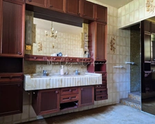 Grande maison avec vue panoramique – COSNAC (19)