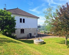 Grande maison avec vue panoramique – COSNAC (19)