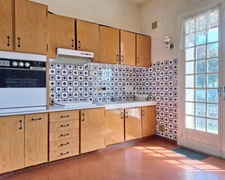 Grande maison avec vue panoramique – COSNAC (19)