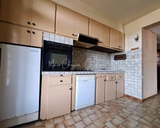 Grande maison avec vue panoramique – COSNAC (19)