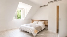 Propriété de caractère – Emplacement exceptionnel, beaux volumes et potentiel unique. 