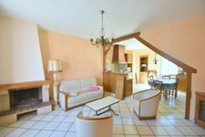 Maison 135 m² - 4 chambres - 44 m² de garages - terrain 390 m² VALLET (44)