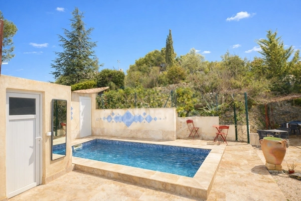 Maison avec Piscine et vue dégagée + appartement 42m²