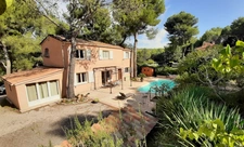 Maison au Calme avec piscine et Studio indépendant 