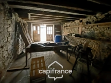 Maison à vendre 4 pièces VAL SURAN - 1.1 hectare de terrain