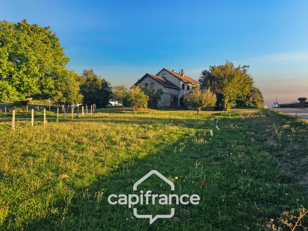 COUSANCE - Maison à vendre 5 pièces  (39) - jardin et dépendances