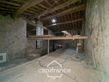 Maison à vendre 4 pièces VAL SURAN - 1.1 hectare de terrain