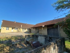 Ensemble immobilier composé de 2 habitations -  FLACEY EN BRESSE (71)