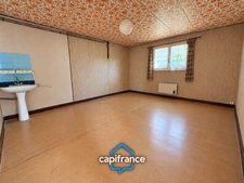 ALBON – Maison individuelle de 97 m² avec terrain de 2 498 m² et hangar