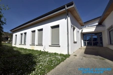 Beaurepaire, à vendre Locaux professionnels loué