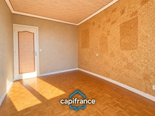 ALBON – Maison individuelle de 97 m² avec terrain de 2 498 m² et hangar