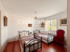 🏡 Family Home with Pool, Open Views & Great Potential – Impasse des Coteaux d’Amancey, Châtillon (69380)