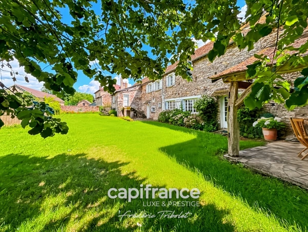 ANCIEN CORPS DE FERME EN PIERRE – 241 m² – GRANGE – 13 205 m² DE TERRAIN (78)