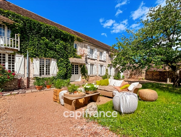 ANCIEN CORPS DE FERME EN PIERRE – 241 m² – GRANGE – 13 205 m² DE TERRAIN (78)