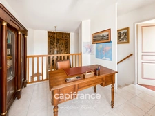 173 sqm family home – 4 bedrooms, home office, swimming pool, open views and EPC rating C – Châtillon-d’Azergues