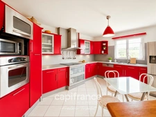 173 sqm family home – 4 bedrooms, home office, swimming pool, open views and EPC rating C – Châtillon-d’Azergues
