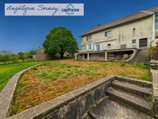 Maison familiale rénovée partiellement avec grange et vastes espaces – Jura BONLIEU