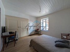 CHILLE – MAISON DE VILLAGE MITOYENNE DE 160 M² AVEC GARAGE, STATIONNEMENT 