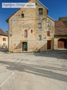 Charming village house – unusual layout and exposed stone in Sellieres