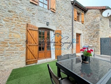 ❤️ COUP DE CŒUR À BAUME-LES-MESSIEURS ! Maison mitoyenne en pierre rénovée, 5 chambres et beaux volumes.