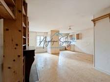 Appartement à rénover au cœur de Lons-le-Saunier – 164,83 m² pour donner vie à vos idées