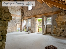 Maison de caractère en pierre – Baume-les-Messieurs (Jura)
