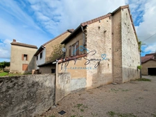 CESANCEY — Maison à rénover avec balcon, combles aménageables