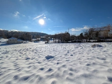 Maison familiale rénovée partiellement avec grange et vastes espaces – Jura BONLIEU