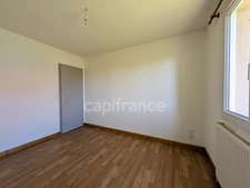 Quiet single-storey house in Branges – 65 m², 2 bedrooms, 436 m² plot, close to Louhans (5 min)