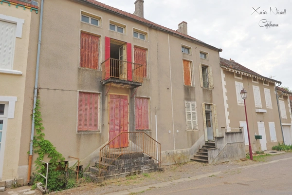 Maison à vendre 3 pièces SAINT SERNIN DU PLAIN (71)
