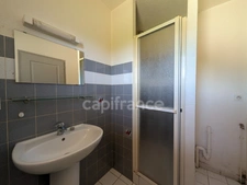 Quiet single-storey house in Branges – 65 m², 2 bedrooms, 436 m² plot, close to Louhans (5 min)