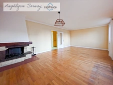# Maison familiale de 88 m² avec terrasse, grenier aménageable et beau potentiel – Chapelle-Voland
