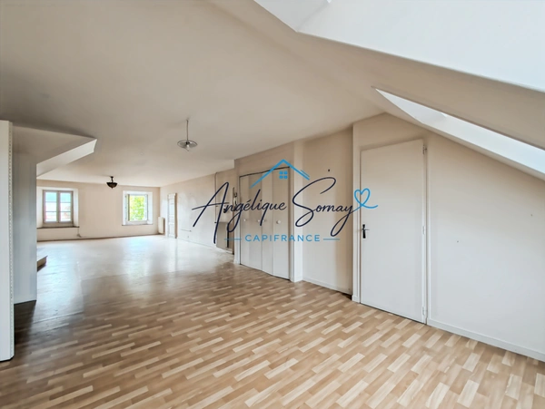 Appartement à rénover au cœur de Lons-le-Saunier – 164,83 m² pour donner vie à vos idées
