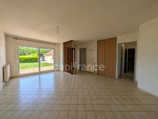 Quiet single-storey house in Branges – 65 m², 2 bedrooms, 436 m² plot, close to Louhans (5 min)