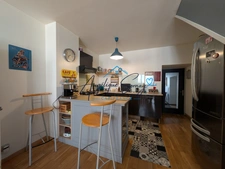 CHILLE – MAISON DE VILLAGE MITOYENNE DE 160 M² AVEC GARAGE, STATIONNEMENT 