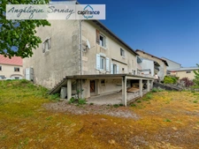 Maison familiale rénovée partiellement avec grange et vastes espaces – Jura BONLIEU