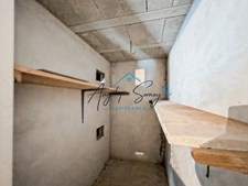 CESANCEY — Maison à rénover avec balcon, combles aménageables