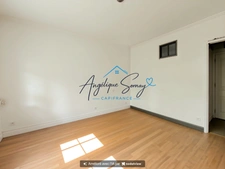 Semi-detached house with landscaped garden, mezzanine and large garage. VAULX EN VELIN