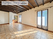 3-level house – 161 m² of living space – great renovation potential