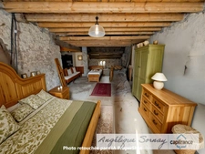 Maison à rénover avec terrasse, garage et parking et terrain à proximité SAINT JULIEN (39)